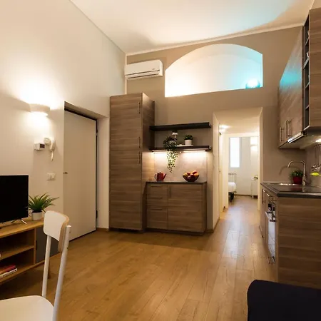 Voghera Fashion District Apartamento